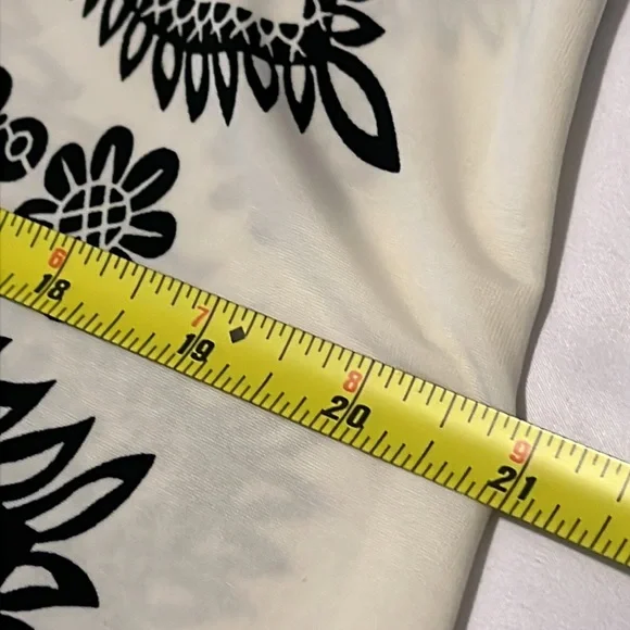 ABSTRACT A-LINE DRESS (10) - Picture 10 of 11